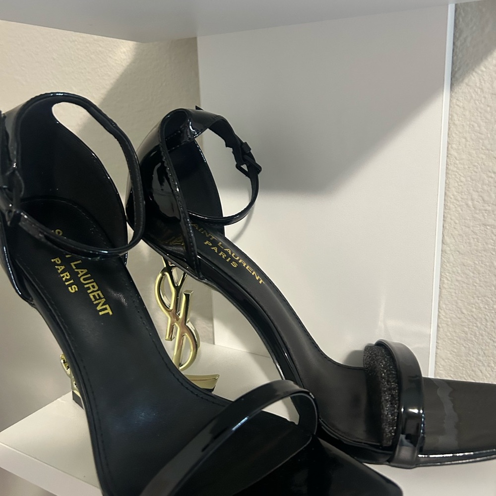 Saint Laurent Glossy Black Heels
